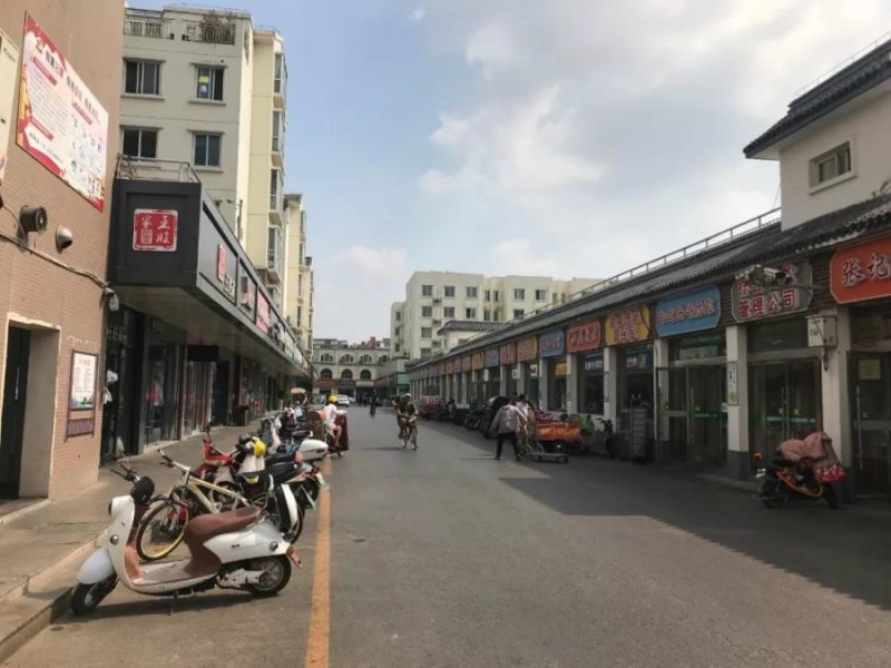 李芳常去的化妝店所在街道。葉雯/攝