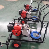 新款x6冷噴式劃線機(jī) 手推式馬路路面標(biāo)線機(jī)多少錢(qián)