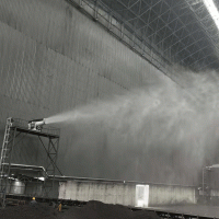 堆取料機(jī)固定式遠(yuǎn)程射霧器 80米高壓降塵霧炮機(jī)工業(yè)霧炮機(jī)參數(shù)
