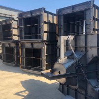 水利流水槽鋼模具款式，預(yù)制流水槽鐵模具質(zhì)量